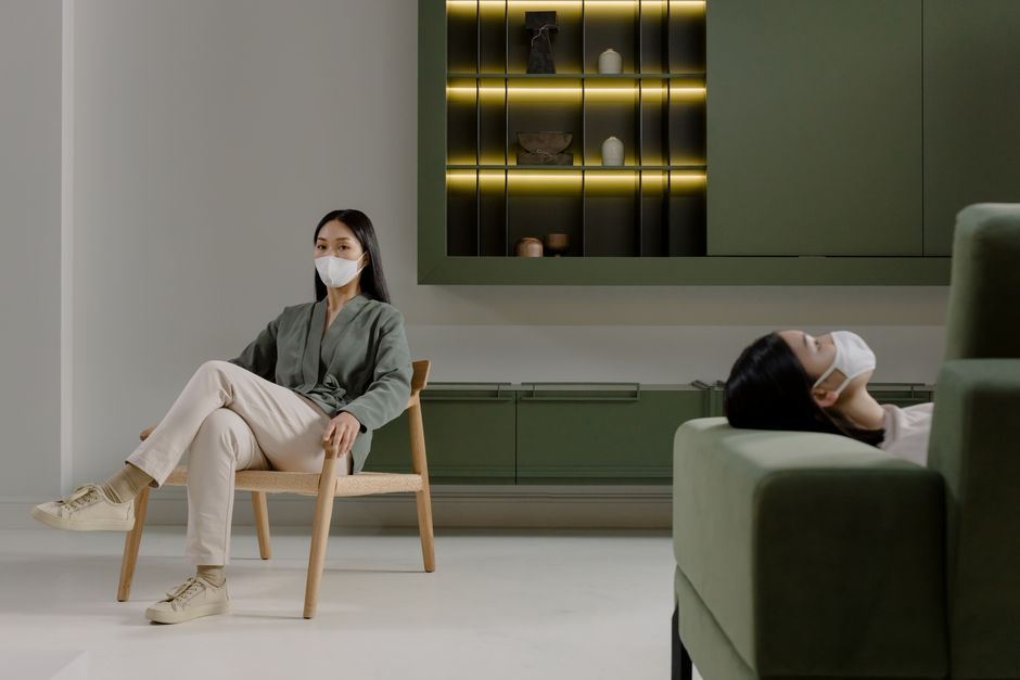🧠 새 가구/가전에서 나는 머리 아픈 냄새, 혹시 '이것' 때문이었다고? 유해 물질/냄새 안 마시고 '새집처럼 쾌적하게' 만드는 숨은 살림 꿀팁 5가지