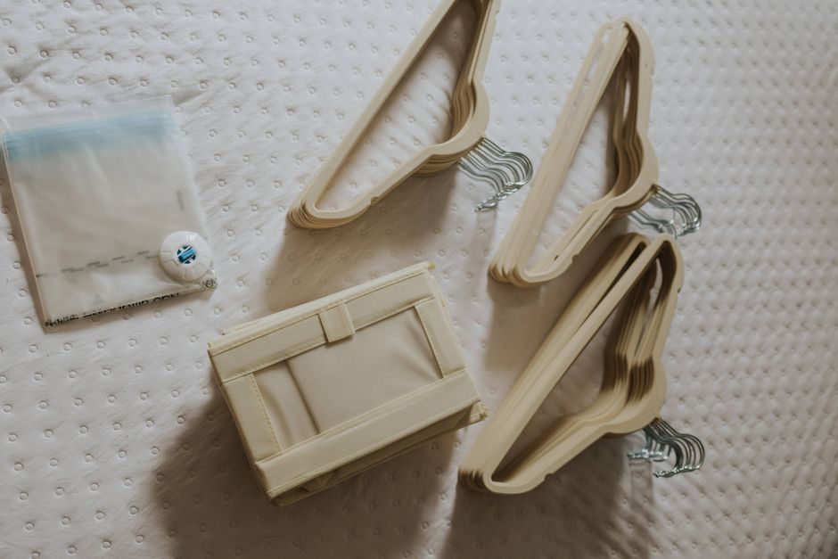 🧠 옷장만 열면 한숨? 10년 차 프로가 알려주는 '공간을 넓히는' 12가지 정리의 법칙