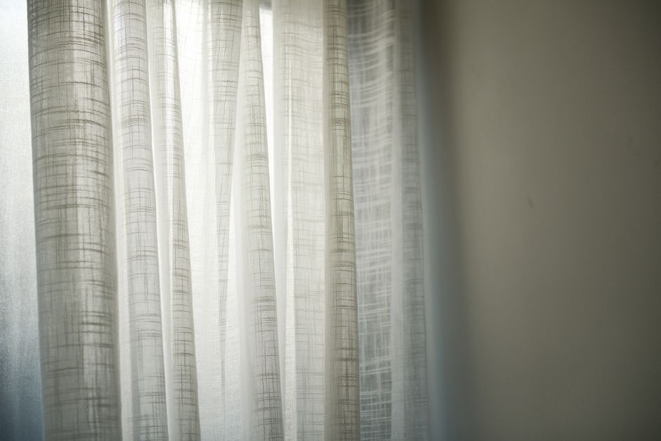 편안하고 아늑한 분위기의 거실 인테리어